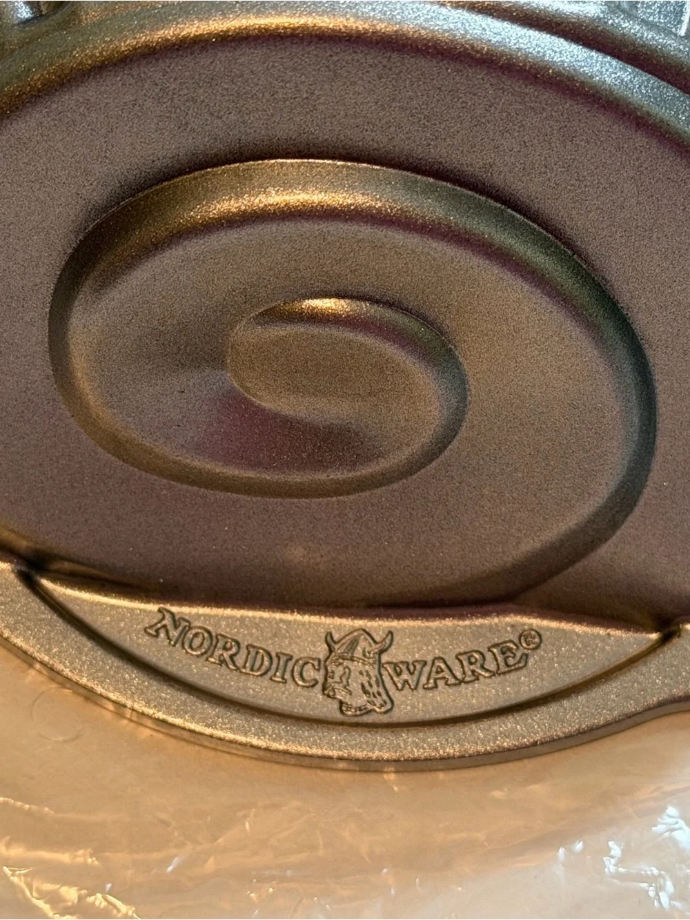 NordicWare Buche De Noel Yule Log Cake Pan Cast Aluminum 9 Cup Holiday Christmas
